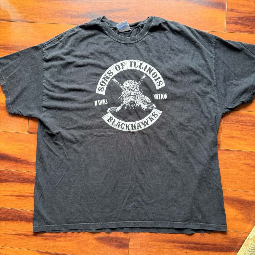 Vintage Chicago Blackhawks Sons of Illinois Nation Graphic T-Shirt